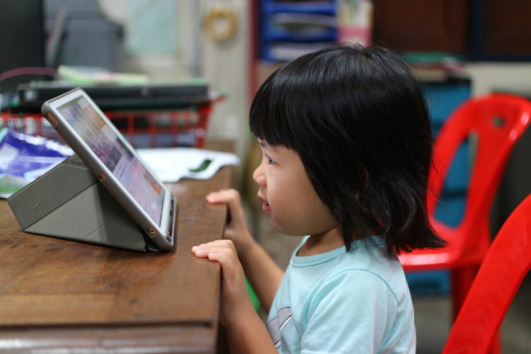 Cómo deshabilitar la pantalla táctil en iPhone y iPad antes de dárselos a los niños