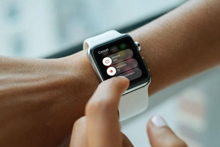 Cómo agregar contactos de emergencia a Apple Watch
