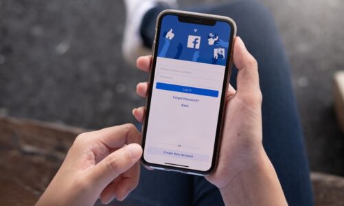 Facebook Keeps Logging Me out — How to Fix?