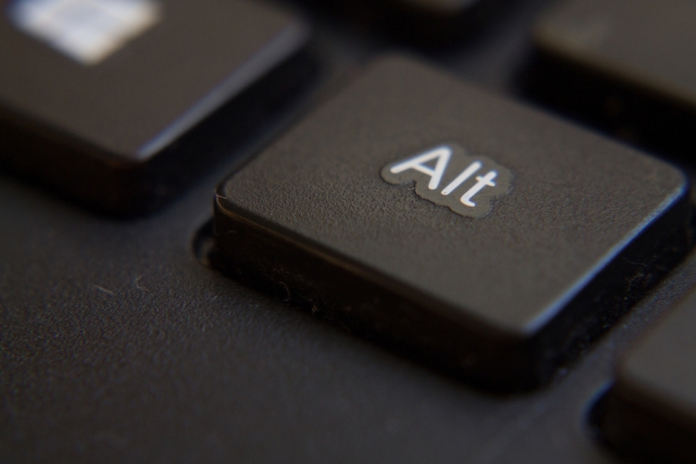 Haga clic derecho en su Chromebook con panel táctil y teclado