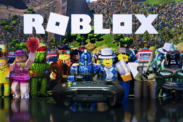 Roblox Featured
